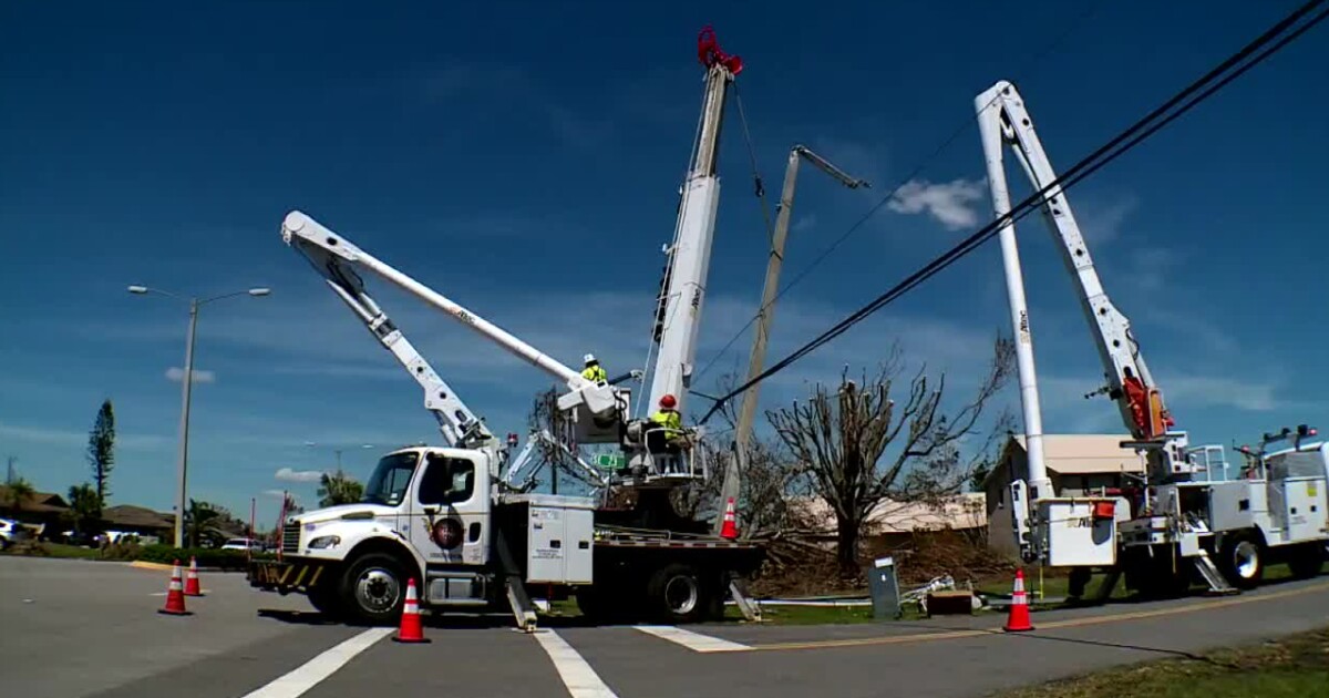 'It's not good,' electric company worker says of Southwest Florida 'It's not good,' electric company worker says of Southwest Florida